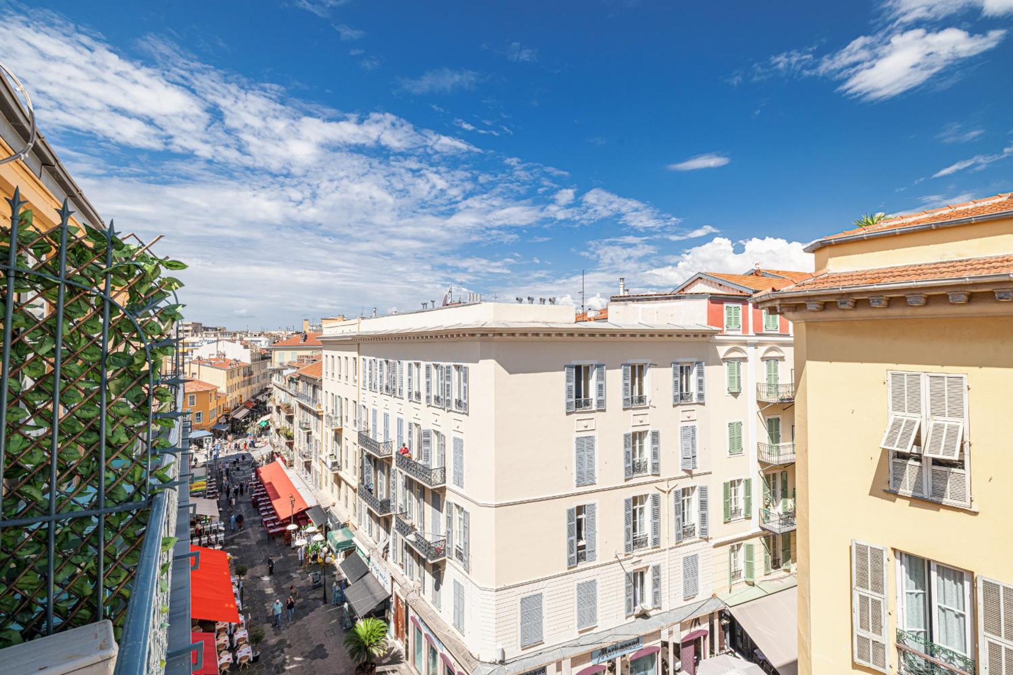 Massena Street - 1 Bdr Duplex With Ac & Parking Apartment Nice Bagian luar foto
